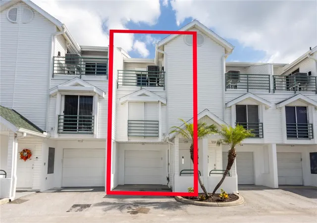 Photo 2 of Townhouse for sale at 320 Is Way #605, Clearwater Beach, FL 33767 | MLS# TB8529655 | Listing updated on 2026-10-03