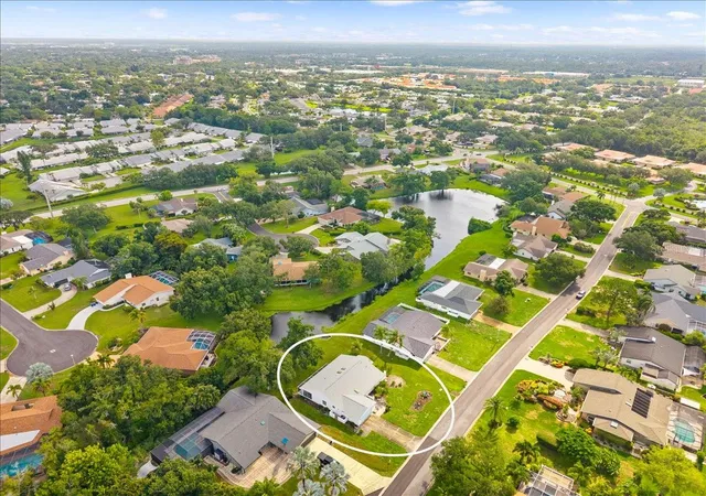 Photo 28 of Single family home for sale at 5438 Dominica Cir, SARASOTA, FL 34233 | MLS# A4700148 | Listing updated on 2026-10-05