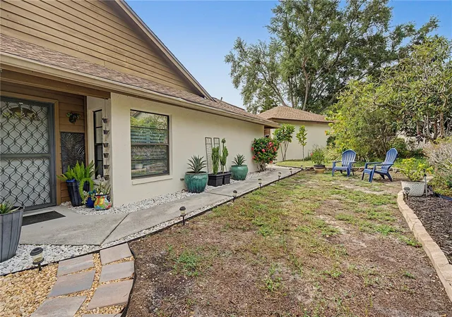Photo 4 of House for sale at 207 Lighthouse Ct, Safety Harbor, FL 34695 | MLS# TB8529664 | Listing updated on 2026-09-24