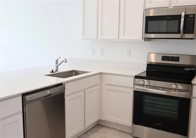 Photo 2 of Townhouse for sale at 2452 Skyline Loop, Kissimmee, FL 34758 | MLS# S5153808 | Listing updated on 2026-08-21