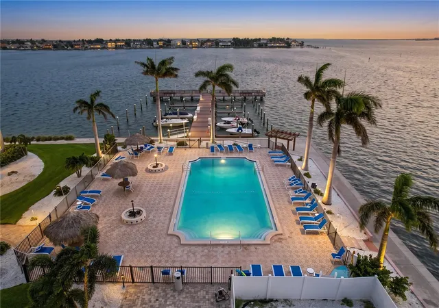 3rd image of 5200 Brittany Dr S #1502, Saint Petersburg, FL 33715 | MLS# TB8529694