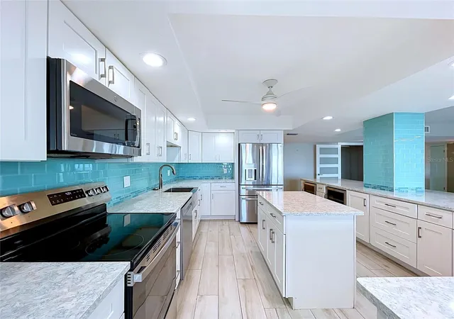 4th image of 5200 Brittany Dr S #1502, Saint Petersburg, FL 33715 | MLS# TB8529694