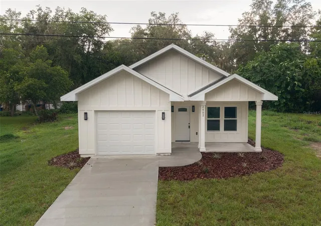 1st image of 2402 Ne 70th St, Gainesville, FL 32609 | MLS# GC542005