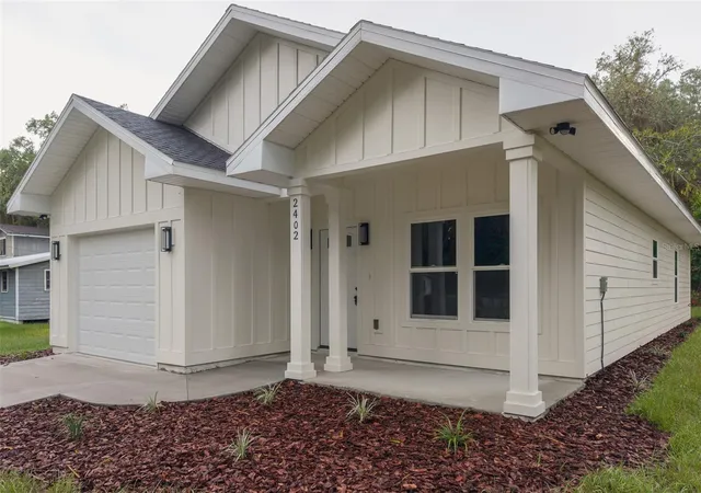 2nd image of 2402 Ne 70th St, Gainesville, FL 32609 | MLS# GC542005