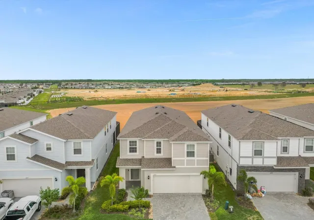 4th image of 1891 Summer Dr, Davenport, FL 33897 | MLS# O6425539