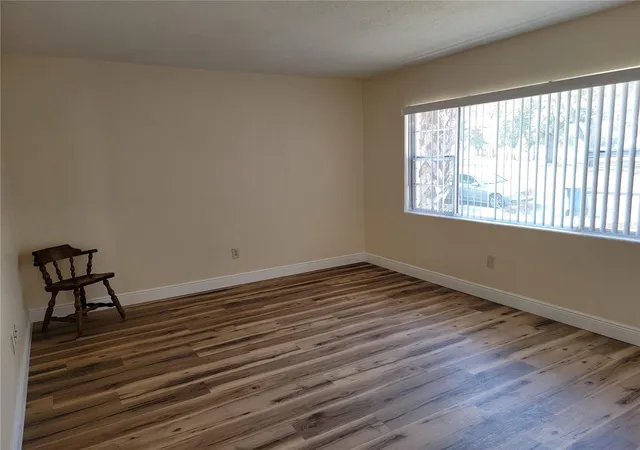 2nd image of 542 & 540 S Clayton Ave, Lakeland, FL 33801 | MLS# L4963551