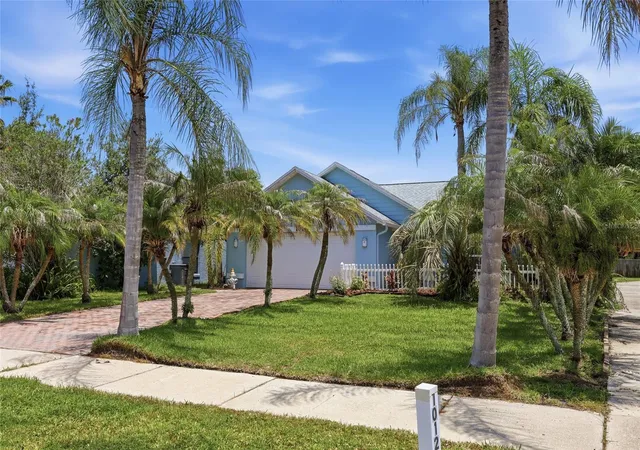 Photo 1 of Single family home for sale at 1014 Conley Dr, Oviedo, FL 32765 | MLS# O6425542 | Listing updated on 2026-09-04