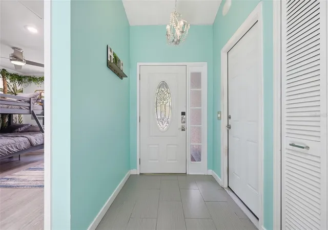 Photo 4 of Single family home for sale at 1014 Conley Dr, Oviedo, FL 32765 | MLS# O6425542 | Listing updated on 2026-09-04