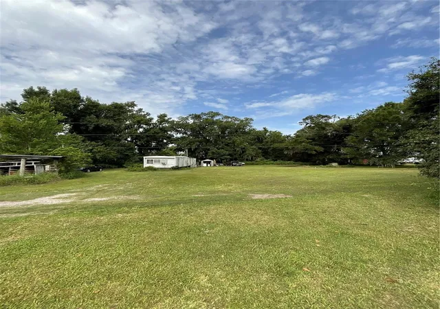 2nd image of 3406 Holloway Rd, Plant City, FL 33567 | MLS# TB8529707