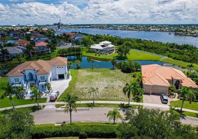 13th image of 1327 Jumana Loop, Apollo Beach, FL 33572 | MLS# TB8529715