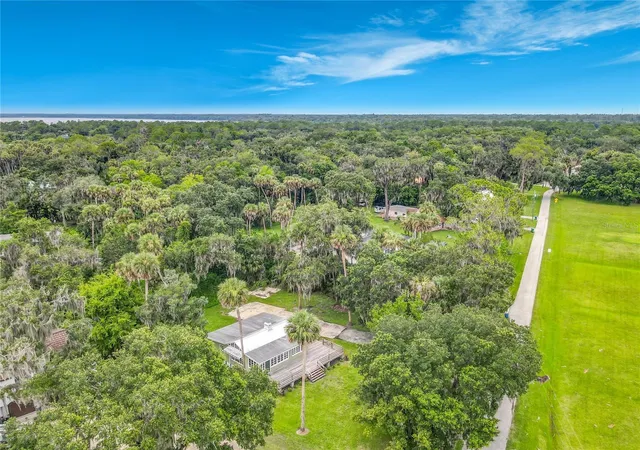 2nd image of 556 Stone Island Rd, Deltona, FL 32725 | MLS# V4950244