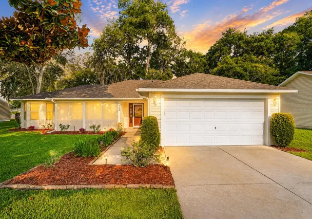 image of 108 Cherry Blossom Ln, Lady Lake, FL 32159 | MLS# G5115155