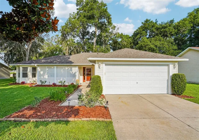 image of 108 Cherry Blossom Ln, Lady Lake, FL 32159 | MLS# G5115155