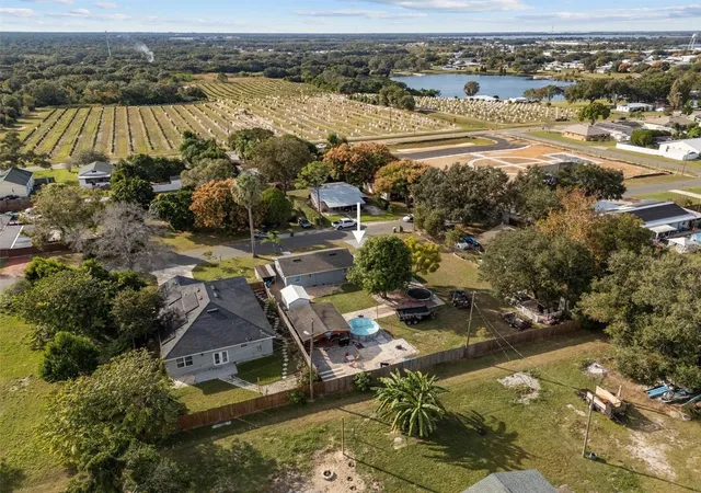 Photo 4 of Single family home for sale at 513 5th Street, Dundee, FL 33838 | MLS# P4939330 | Listing updated on 2026-08-27