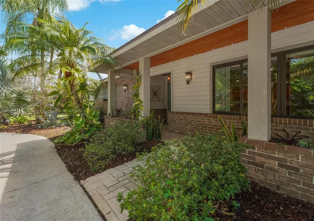 Photo 2 of Single family home for sale at 3781 Countryside Rd, Sarasota, FL 34233 | MLS# A4700172 | Listing updated on 2026-09-27