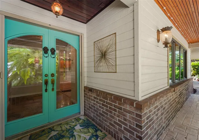 Photo 3 of Single family home for sale at 3781 Countryside Rd, Sarasota, FL 34233 | MLS# A4700172 | Listing updated on 2026-09-14