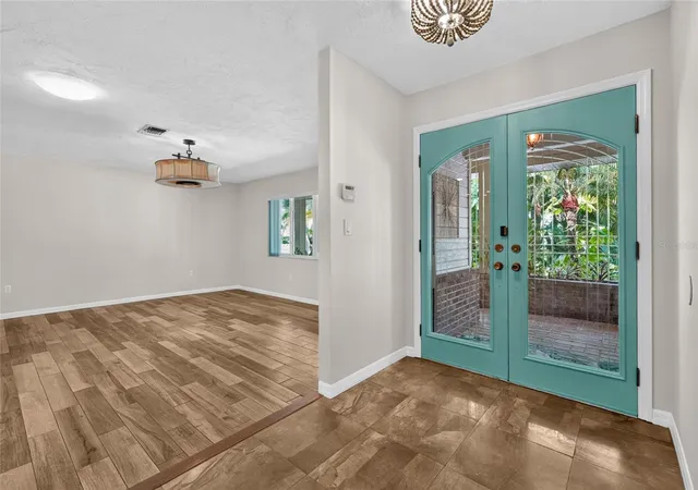 Photo 3 of Single family home for sale at 3781 Countryside Rd, Sarasota, FL 34233 | MLS# A4700172 | Listing updated on 2026-09-14