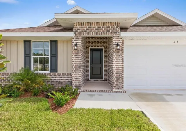 Photo 2 of Single family home for sale at 45 Bunker Hl Dr, Palm Coast, FL 32137 | MLS# FC319996 | Listing updated on 2026-10-28
