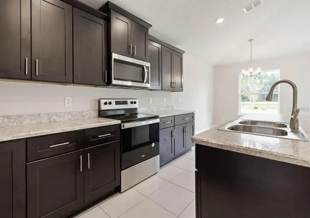 Photo 4 of Single family home for sale at 45 Bunker Hl Dr, Palm Coast, FL 32137 | MLS# FC319996 | Listing updated on 2026-10-28