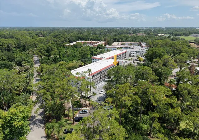 Photo 1 of Condo for sale at 200 El Camino Dr #306, Winter Haven, FL 33884 | MLS# L4963557 | Listing updated on 2026-09-16