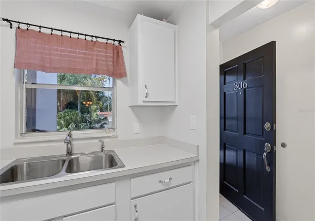 Photo 4 of Condo for sale at 200 El Camino Dr #306, Winter Haven, FL 33884 | MLS# L4963557 | Listing updated on 2026-09-16