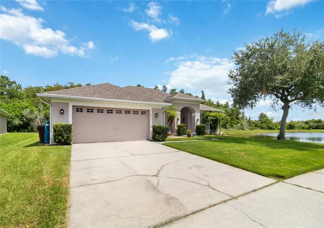 Photo 1 of Single family home for sale at 3014 Sand Stone Cir, Saint Cloud, FL 34772 | MLS# S5153826 | Listing updated on 2026-09-04