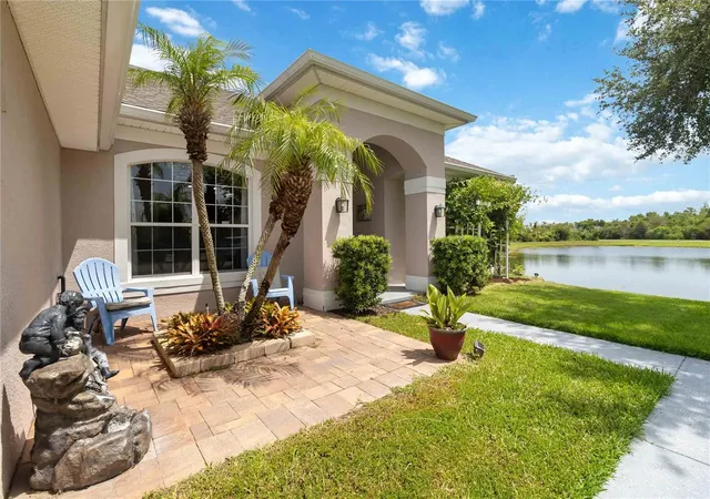 Photo 3 of Single family home for sale at 3014 Sand Stone Cir, Saint Cloud, FL 34772 | MLS# S5153826 | Listing updated on 2026-09-04