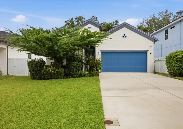 2nd image of 2516 W Curtis St, Tampa, FL 33614 | MLS# TB8529730