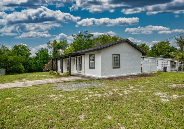 Photo 4 of Single family home for sale at 102 Amigos Rd, Debary, FL 32713 | MLS# S5153827 | Listing updated on 2026-09-25