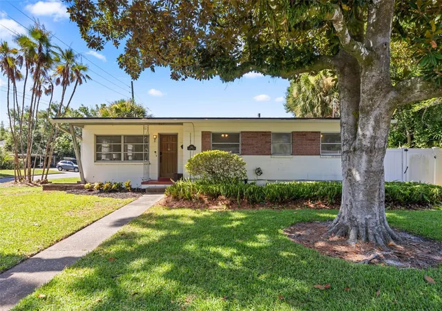 Photo 1 of Single family home for sale at 820 Rugby St, Orlando, FL 32804 | MLS# O6425577 | Listing updated on 2026-09-05