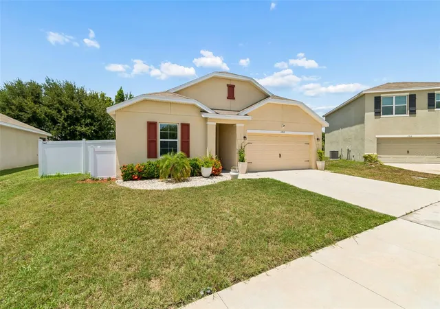 Photo 3 of Single family home for sale at 11910 Little Violet Cir, Riverview, FL 33578 | MLS# TB8529742 | Listing updated on 2026-10-07