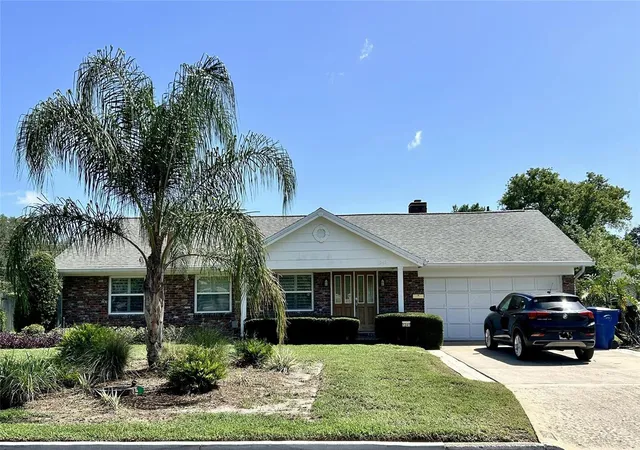 Single family home for sale at 1241 Pryde Dr, MAITLAND, FL 32751 | MLS# O6425578