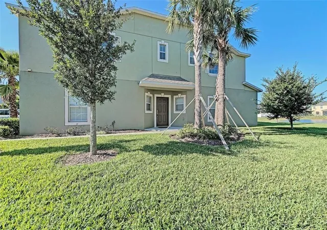 1st image of 1432 Harbour Blue St, Ruskin, FL 33570 | MLS# TB8529750