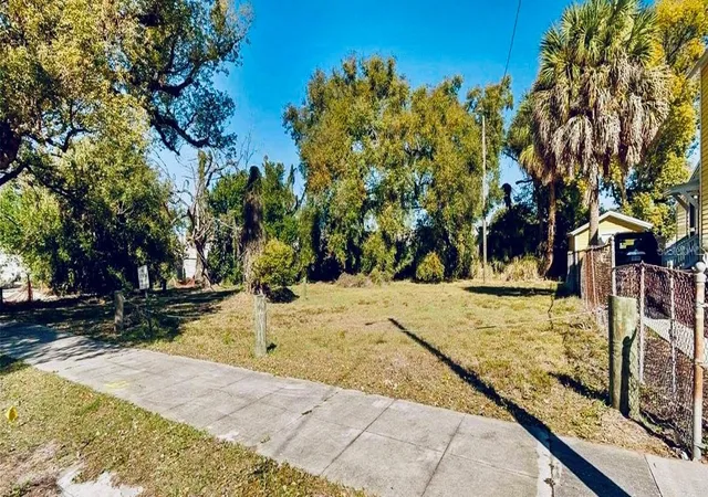 Photo 2 of Land for sale at 2010 Thrace St, Tampa, FL 33605 | MLS# TB8529754 | Listing updated on 2026-08-21
