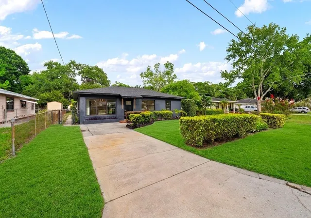 Single family home for sale at 605 N Woodlynne Ave, TAMPA, FL 33609 | MLS# TB8529756