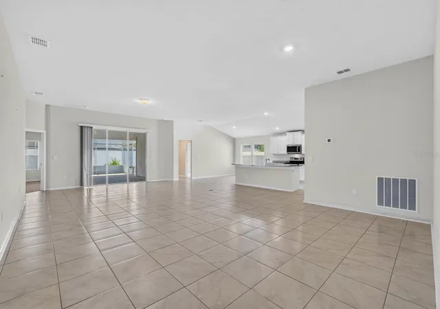 Photo 2 of Single family home for sale at 21 Rocking Ln, Palm Coast, FL 32164 | MLS# V4950248 | Listing updated on 2026-08-28