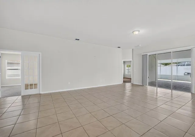 Photo 4 of Single family home for sale at 21 Rocking Ln, Palm Coast, FL 32164 | MLS# V4950248 | Listing updated on 2026-08-28