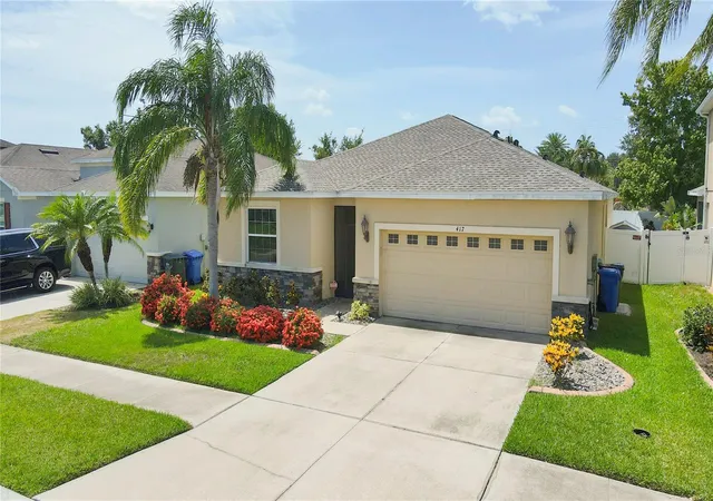 Photo 4 of Single family home for sale at 417 Blakely Ct, Ruskin, FL 33570 | MLS# TB8529766 | Listing updated on 2026-08-27