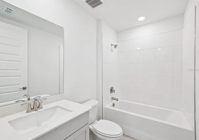 Photo 4 of Single family home for sale at 3815 Orange Forest Ln, Bartow, FL 33830 | MLS# TB8529775 | Listing updated on 2026-10-25