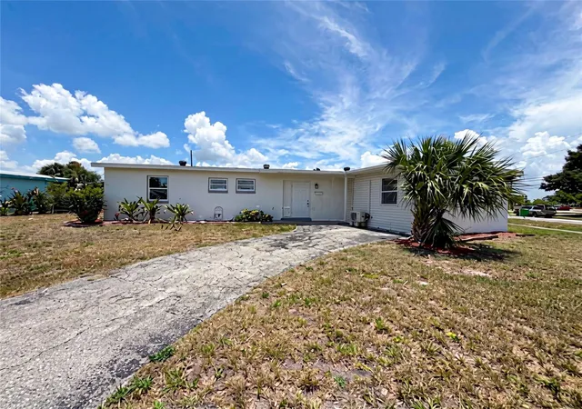 Photo 1 of Single family home for sale at 21530 Glendale Ave, PORT CHARLOTTE, FL 33952 | MLS# O6425604 | Listing updated on 2026-10-16