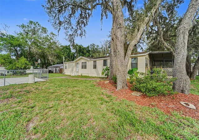 Photo 3 of Manufactured home for sale at 12464 Lantana Ave, New Port Richey, FL 34654 | MLS# TB8529813 | Listing updated on 2026-07-21