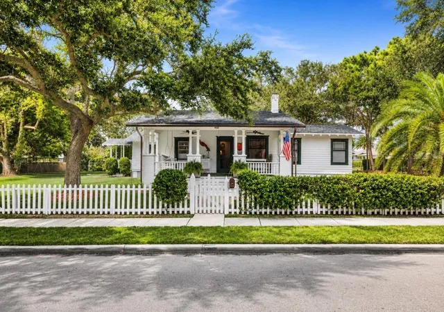 2nd image of 458 Scotland St, Dunedin, FL 34698 | MLS# TB8529820