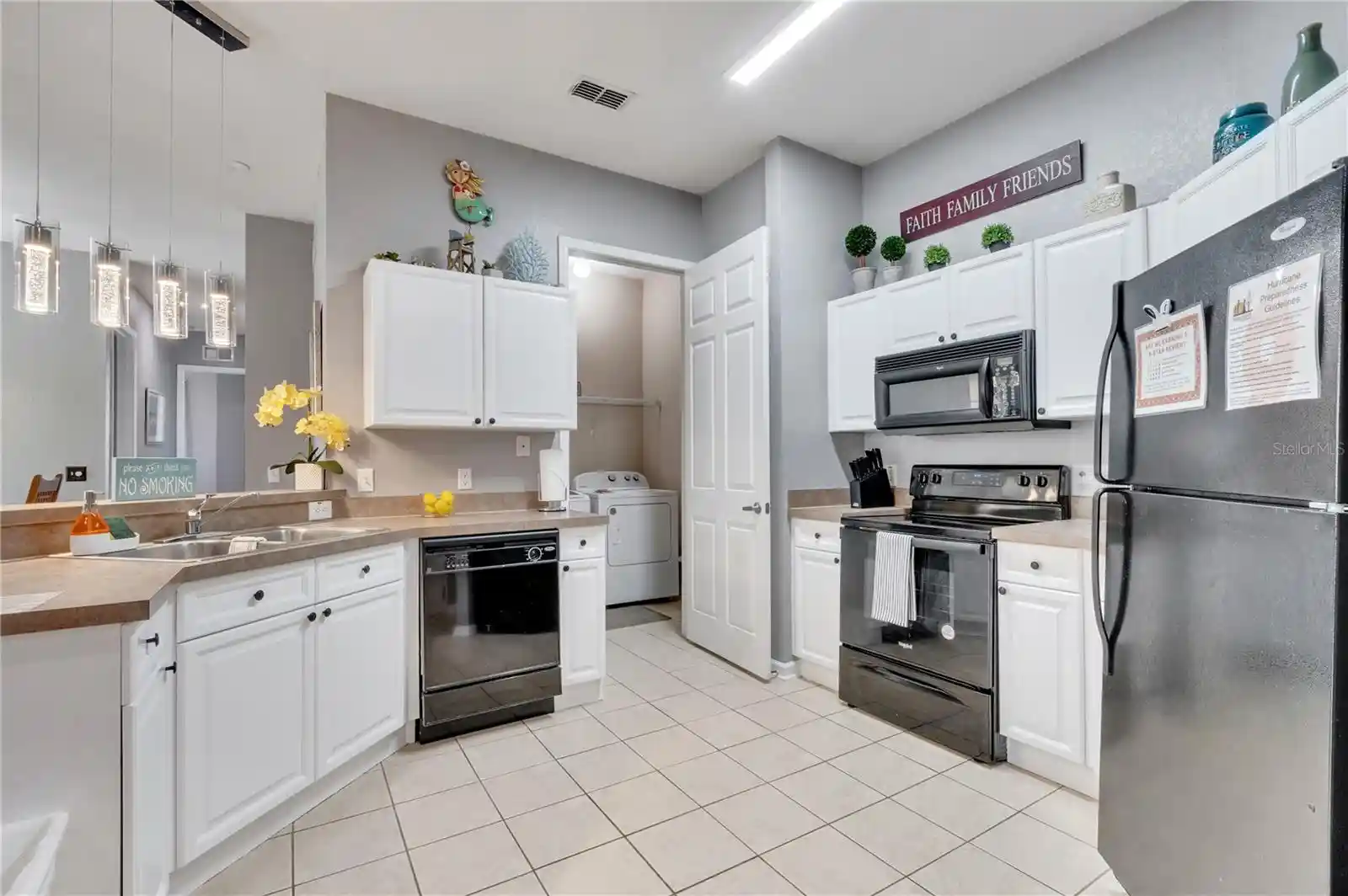 Listing Photo 2 - Condo for sale in 505Th Ter Ridge Cir located at 505Th Ter Ridge Cir, DAVENPORT, FL 33896 - Unit #505