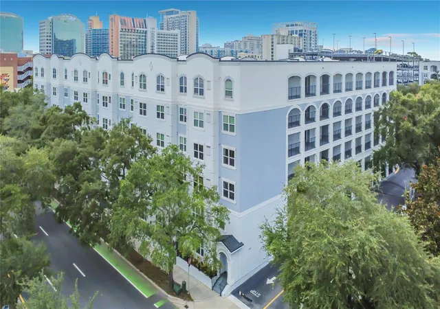 Photo 1 of Condo for sale at 202 E South St #4040, Orlando, FL 32801 | MLS# O6425652 | Listing updated on 2026-08-21
