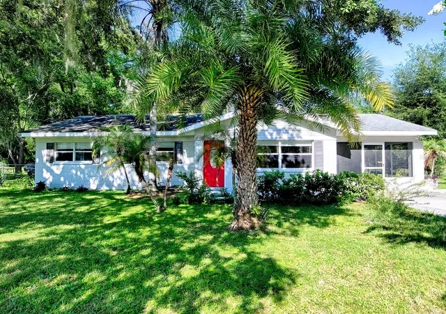 Photo 1 of Single family home for sale at 1361 Peters Dr, Leesburg, FL 34748 | MLS# G5115166 | Listing updated on 2026-09-10