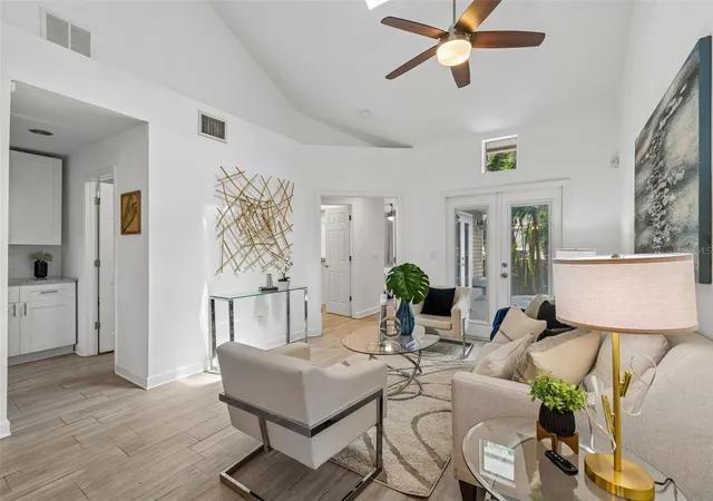 Photo 3 of Townhouse for sale at 4418 W N B St, Tampa, FL 33609 | MLS# TB8529852 | Listing updated on 2026-09-23