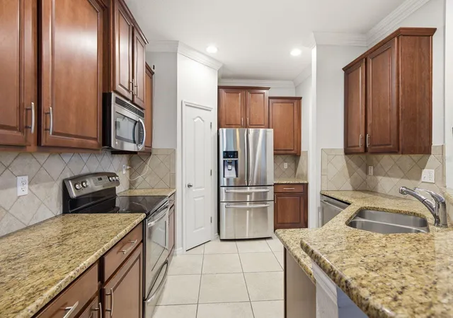 Photo 3 of Townhouse for sale at 7001 Interbay Blvd #192, Tampa, FL 33616 | MLS# TB8529861 | Listing updated on 2026-09-21