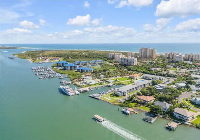 Photo 4 of Condo for sale at 2100 N Peninsula Ave #305, New Smyrna Beach, FL 32169 | MLS# NS1088753 | Listing updated on 2026-08-12