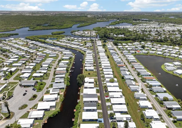 2nd image of 644 Schooner St, North Port, FL 34287 | MLS# C7528470