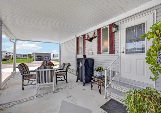 3rd image of 644 Schooner St, North Port, FL 34287 | MLS# C7528470